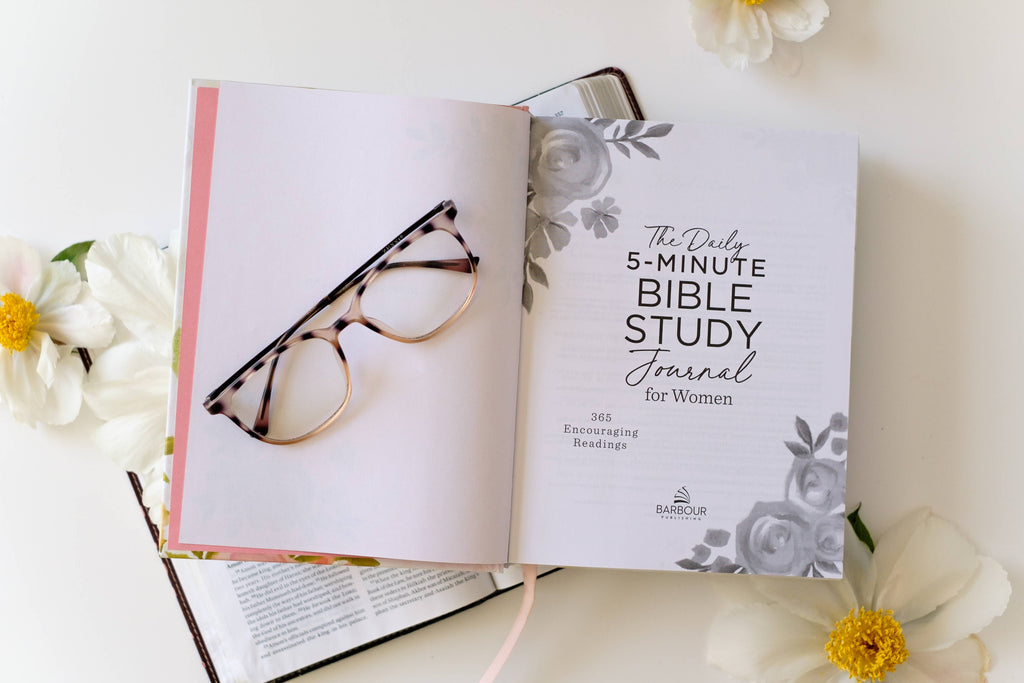 The Daily 5-Minute Bible Study Journal for Women